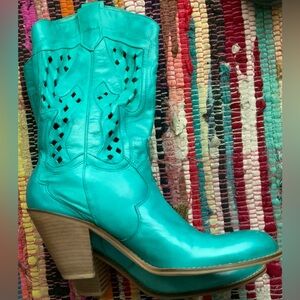 Jessica Simpson Genuine Leather Boots